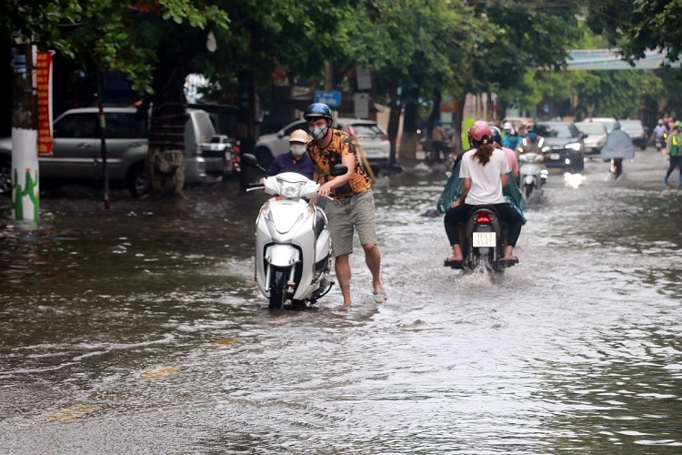 Thời tiết 30/7/2022: Bắc Bộ và Trung Bộ xuất hiện mưa rào và dông Thời tiết 30/7/2022: Bắc Bộ và Trung Bộ xuất hiện mưa rào và dông
