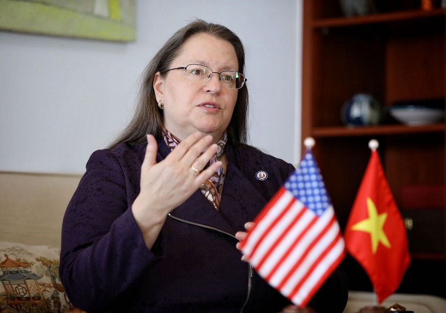 Unforgettable Tenure of US Consul General in Vietnam Unforgettable Tenure of US Consul General in Vietnam