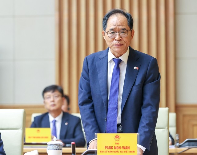 Thủ tướng đối thoại với doanh nghiệp Hàn Quốc: Ấn tượng với sự điều hành của Chính phủ Việt Nam Thủ tướng đối thoại với doanh nghiệp Hàn Quốc: Ấn tượng với sự điều hành của Chính phủ Việt Nam