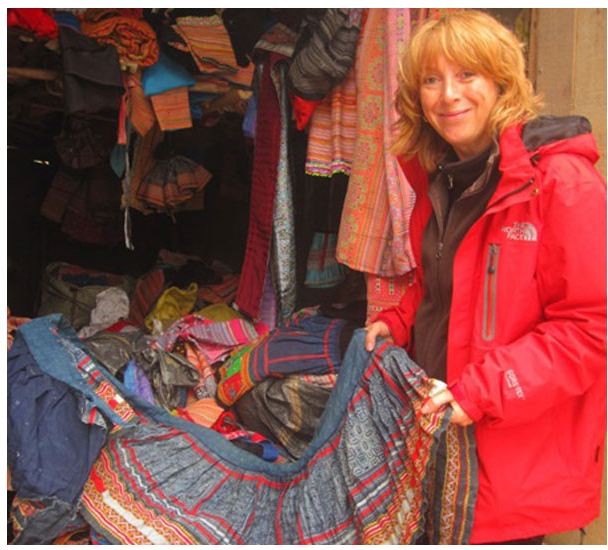 Mesmerized by Vietnamese Handicraft, Australian Designer Build Fashion Brand in Hanoi Mesmerized by Vietnamese Handicraft, Australian Designer Build Fashion Brand in Hanoi