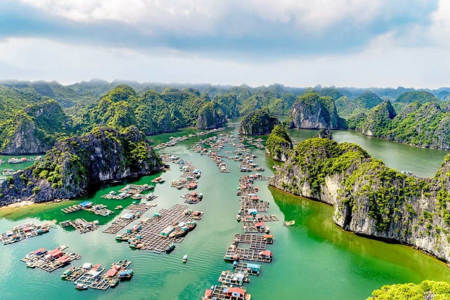 US Magazine Names Lan Ha Bay Among Most Beautiful Places in Southeast Asia US Magazine Names Lan Ha Bay Among Most Beautiful Places in Southeast Asia