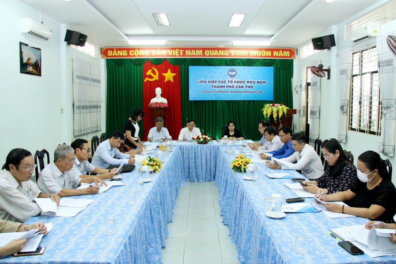 Cần Thơ sẽ tổ chức họp mặt kỷ niệm 60 năm thiết lập quan hệ ngoại giao Việt Nam - Lào Cần Thơ sẽ tổ chức họp mặt kỷ niệm 60 năm thiết lập quan hệ ngoại giao Việt Nam - Lào