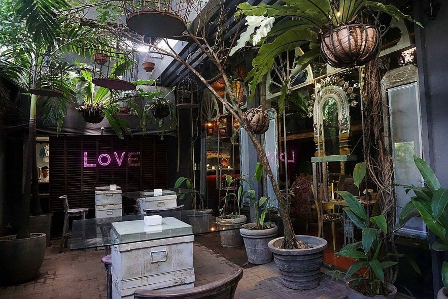 Interesting and Beautiful Cafés in Hai Phong Worth Visiting Interesting and Beautiful Cafés in Hai Phong Worth Visiting