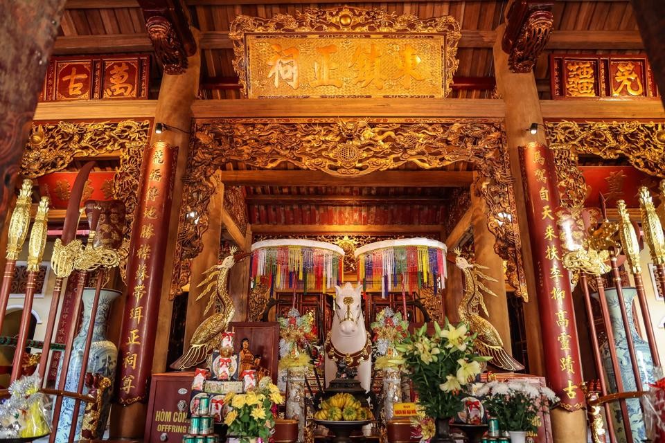 Ghé thăm trấn Đông thành Thăng Long - Đền Bạch Mã Ghé thăm trấn Đông thành Thăng Long - Đền Bạch Mã