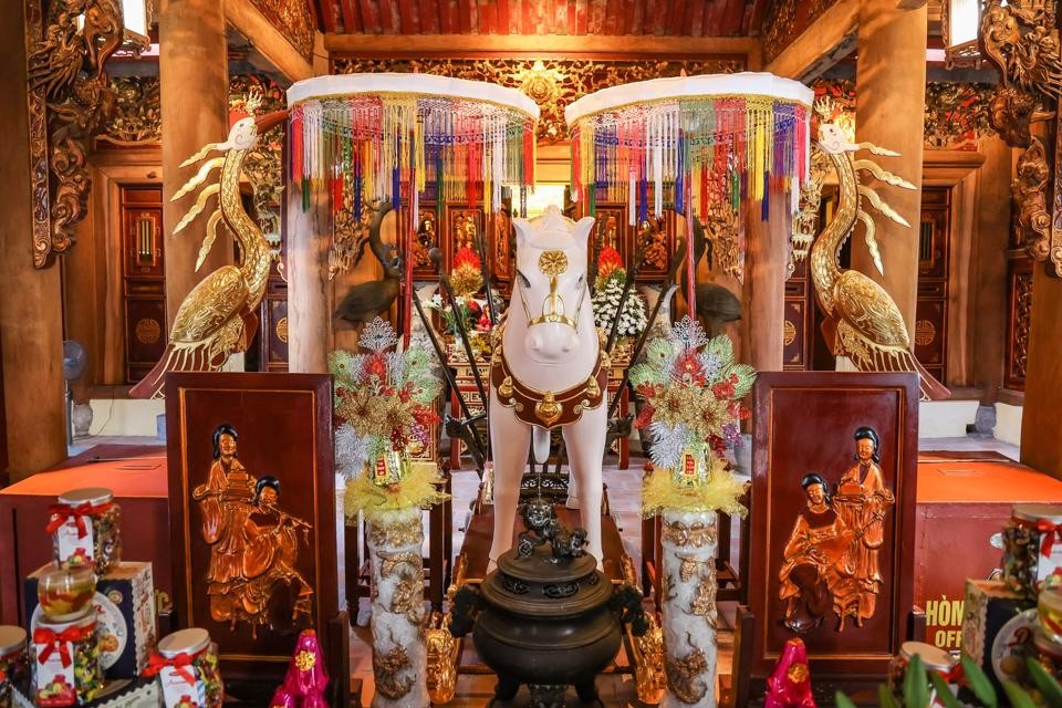 Ghé thăm trấn Đông thành Thăng Long - Đền Bạch Mã Ghé thăm trấn Đông thành Thăng Long - Đền Bạch Mã