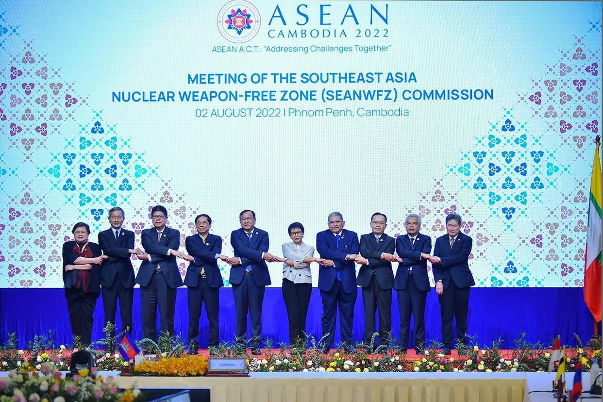 Việt Nam ủng hộ tổ chức các hoạt động kỷ niệm 10 năm Tuyên bố Nhân quyền ASEAN Việt Nam ủng hộ tổ chức các hoạt động kỷ niệm 10 năm Tuyên bố Nhân quyền ASEAN
