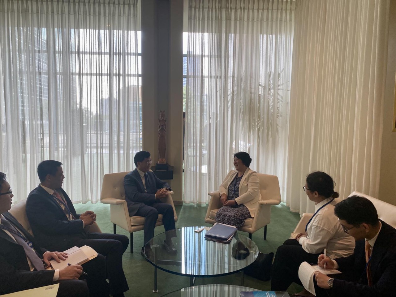 Việt Nam thực hiện nghiêm túc và đầy đủ các nghĩa vụ quốc gia của mình với IAEA Việt Nam thực hiện nghiêm túc và đầy đủ các nghĩa vụ quốc gia của mình với IAEA