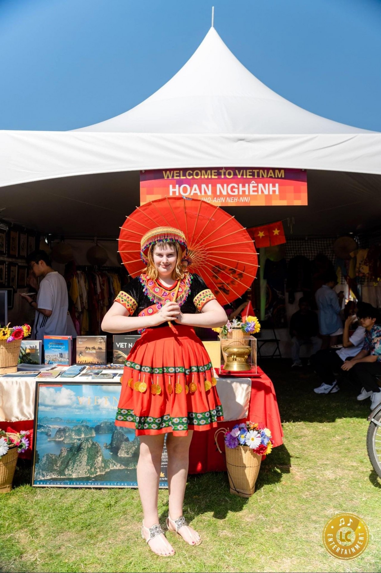 Vietnam Participates in The Largest Multicultural Festival in British Columbia Vietnam Participates in The Largest Multicultural Festival in British Columbia