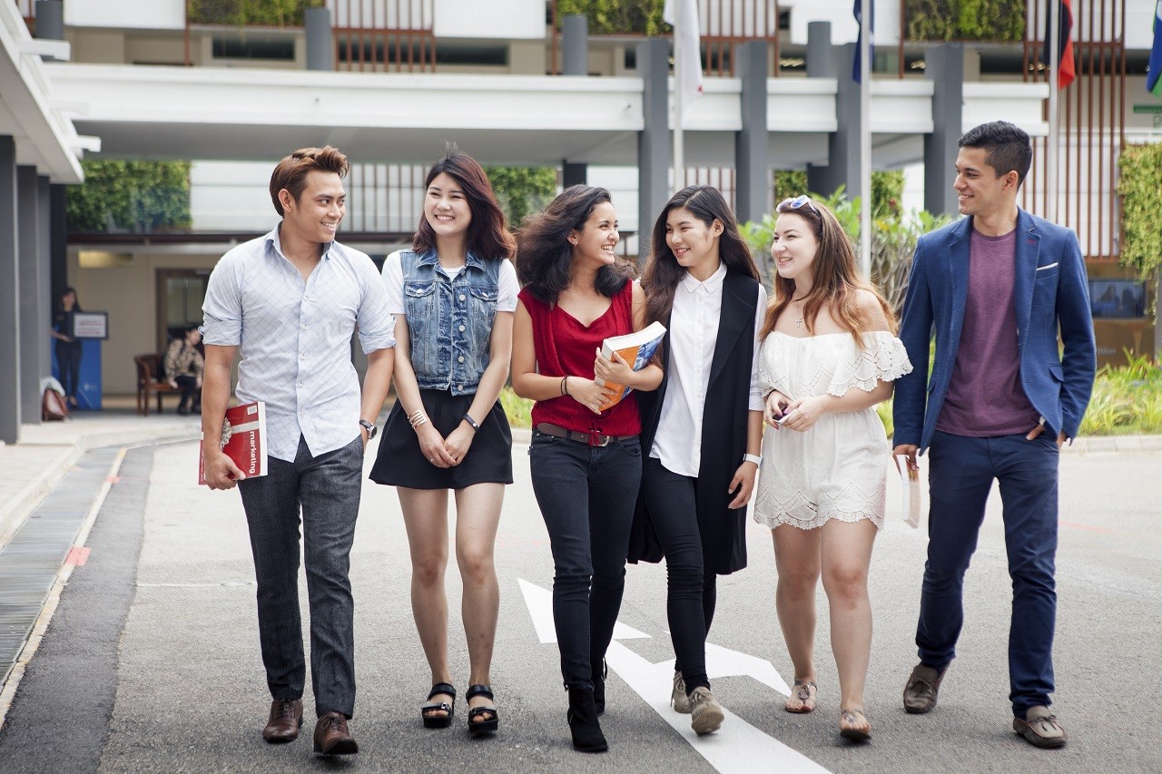 Học bổng năm 2023 cho giáo viên tiếng Anh/cán bộ quản lý phụ trách giảng dạy ngôn ngữ Học bổng năm 2023 cho giáo viên tiếng Anh/cán bộ quản lý phụ trách giảng dạy ngôn ngữ