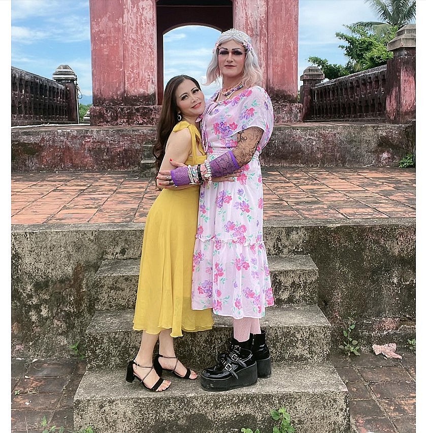 Love Beyond Gender When Husband Comes Out As Transgender Love Beyond Gender When Husband Comes Out As Transgender