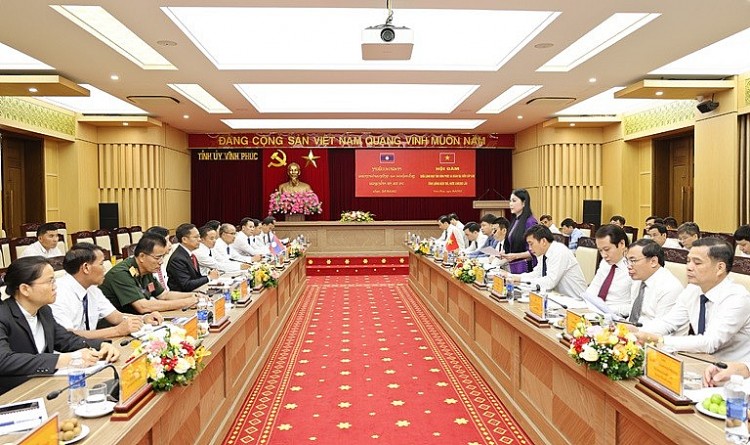 Tăng cường hợp tác hữu nghị giữa hai tỉnh Vĩnh Phúc và Luông Nậm Thà Tăng cường hợp tác hữu nghị giữa hai tỉnh Vĩnh Phúc và Luông Nậm Thà