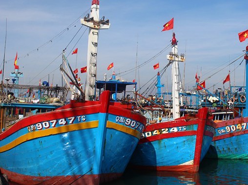 Hỗ trợ người dân bị ảnh hưởng bởi giá xăng, dầu tăng cao | Xã hội | Vietnam+ (VietnamPlus) Hỗ trợ người dân bị ảnh hưởng bởi giá xăng, dầu tăng cao | Xã hội | Vietnam+ (VietnamPlus)