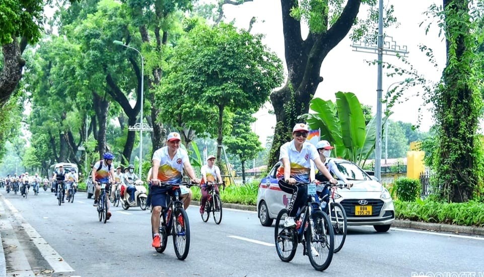 ASEAN Family Day 2022 Connect Ties in the Community and Partners in Hanoi ASEAN Family Day 2022 Connect Ties in the Community and Partners in Hanoi