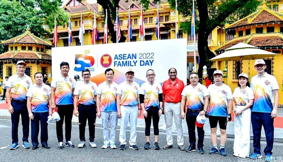 ASEAN Family Day 2022 Connect Ties in the Community and Partners in Hanoi ASEAN Family Day 2022 Connect Ties in the Community and Partners in Hanoi