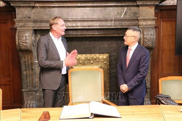 Vietnam Eyes Stronger Relations with Germany’s Saxony State Vietnam Eyes Stronger Relations with Germany’s Saxony State