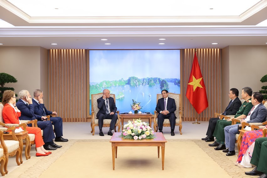 Thủ tướng Phạm Minh Chính tiếp Đoàn các nhà khoa học Nga Thủ tướng Phạm Minh Chính tiếp Đoàn các nhà khoa học Nga