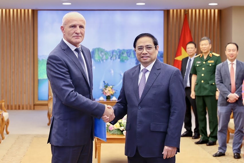 Thủ tướng Phạm Minh Chính tiếp Đoàn các nhà khoa học Nga Thủ tướng Phạm Minh Chính tiếp Đoàn các nhà khoa học Nga
