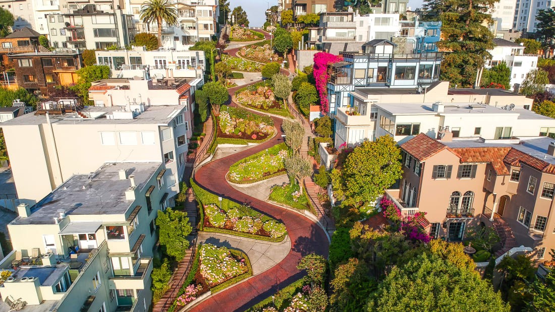 Phố Lombard (Ảnh: Shutterstock) Phố Lombard (Ảnh: Shutterstock)