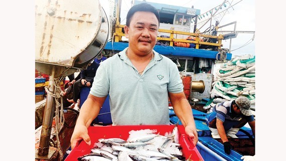 "Kỳ lân" làng biển "Kỳ lân" làng biển