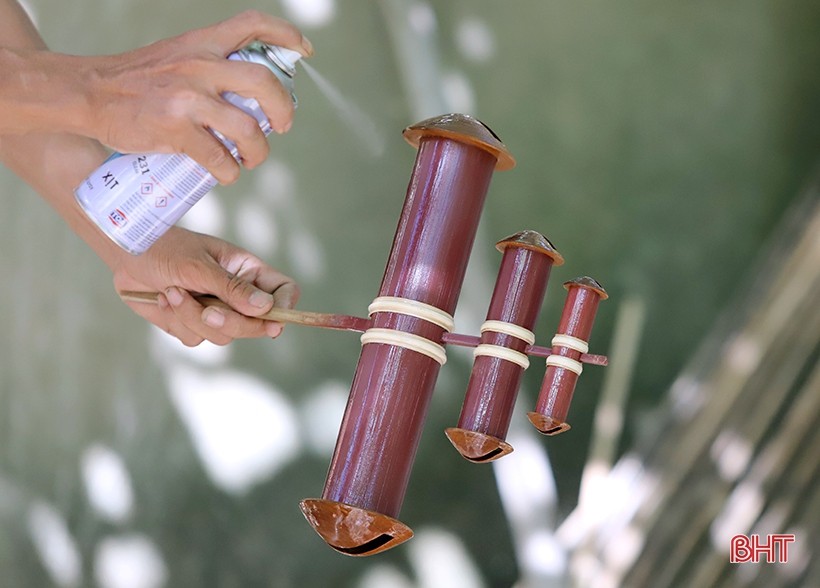 Độc đáo nghề làm diều sáo ở quê mẹ Đại danh y Lê Hữu Trác Độc đáo nghề làm diều sáo ở quê mẹ Đại danh y Lê Hữu Trác