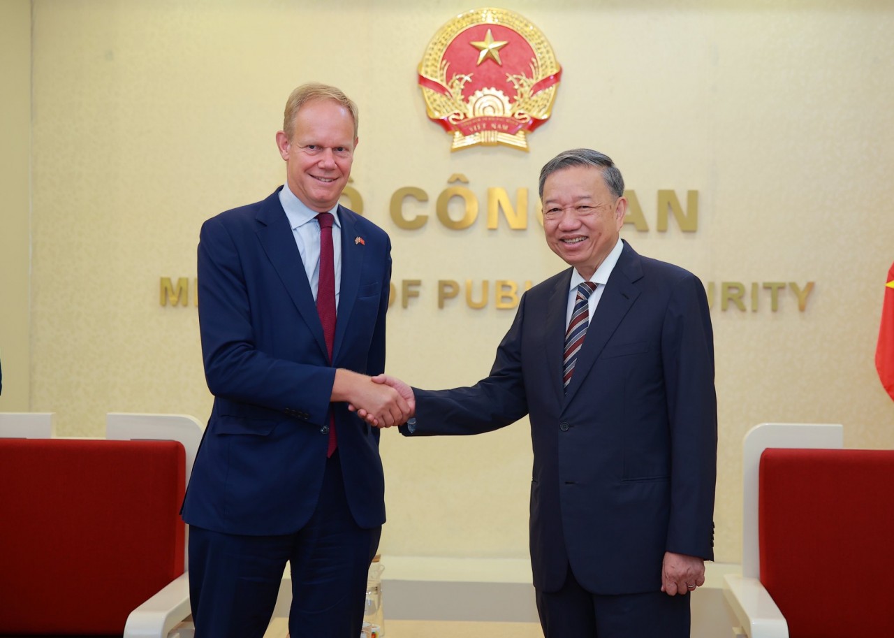 Vietnam - UK human trafficking dialogue Vietnam - UK human trafficking dialogue
