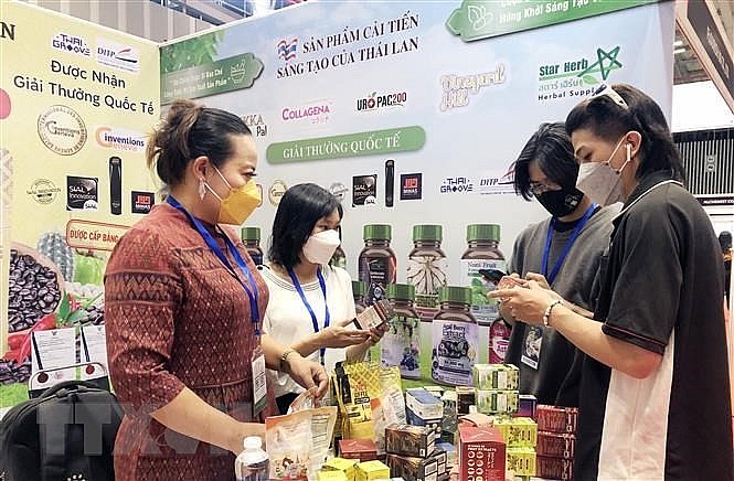 Chuyên gia Thái Lan kêu gọi đầu tư vào Việt Nam và Ấn Độ Chuyên gia Thái Lan kêu gọi đầu tư vào Việt Nam và Ấn Độ