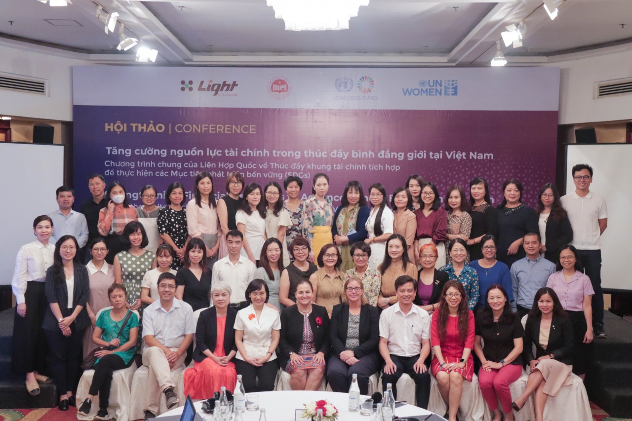 Kêu gọi các sáng kiến thúc đẩy bình đẳng giới tại Việt Nam Kêu gọi các sáng kiến thúc đẩy bình đẳng giới tại Việt Nam
