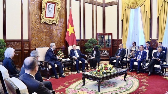Chủ tịch nước Nguyễn Xuân Phúc tiếp cựu Thủ tướng Israel Ehud Barak Chủ tịch nước Nguyễn Xuân Phúc tiếp cựu Thủ tướng Israel Ehud Barak