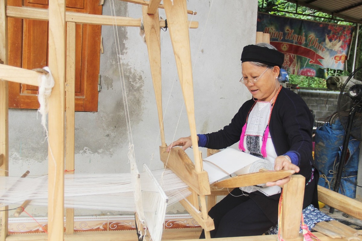 Nghề dệt của người Dao được công nhận là di sản văn hóa phi vật thể quốc gia Nghề dệt của người Dao được công nhận là di sản văn hóa phi vật thể quốc gia