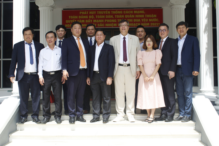 Hiệp hội Doanh nhân và Đầu tư Việt Nam - Hàn Quốc hỗ trợ Ninh Thuận kêu gọi xúc tiến đầu tư Hiệp hội Doanh nhân và Đầu tư Việt Nam - Hàn Quốc hỗ trợ Ninh Thuận kêu gọi xúc tiến đầu tư