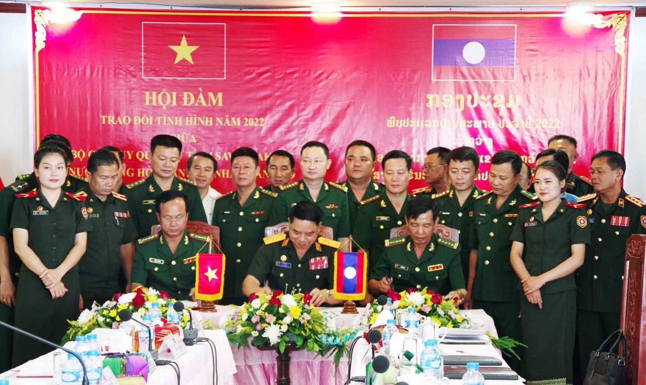 Hội đàm thường niên năm 2022 các lực lượng vũ trang Việt Nam – Lào • Tạp chí Lào - Việt Hội đàm thường niên năm 2022 các lực lượng vũ trang Việt Nam – Lào • Tạp chí Lào - Việt