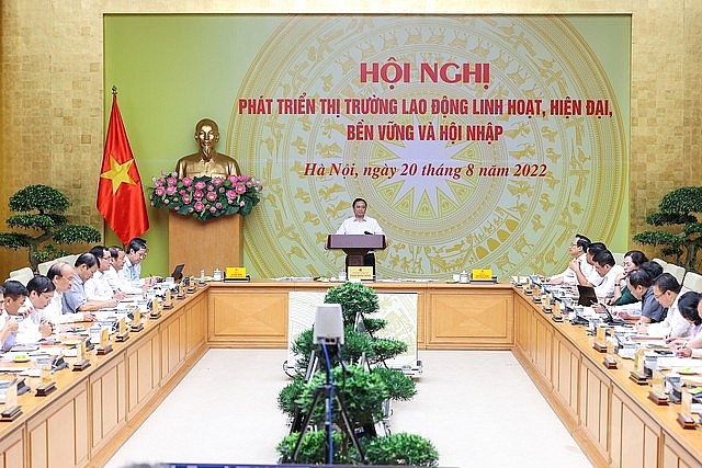 Thủ tướng: 9 nhóm giải pháp lớn để phát triển thị trường lao động đúng hướng, linh hoạt, hiện đại, hiệu quả, bền vững, hội nhập * Thủ tướng: 9 nhóm giải pháp lớn để phát triển thị trường lao động đúng hướng, linh hoạt, hiện đại, hiệu quả, bền vững, hội nhập *