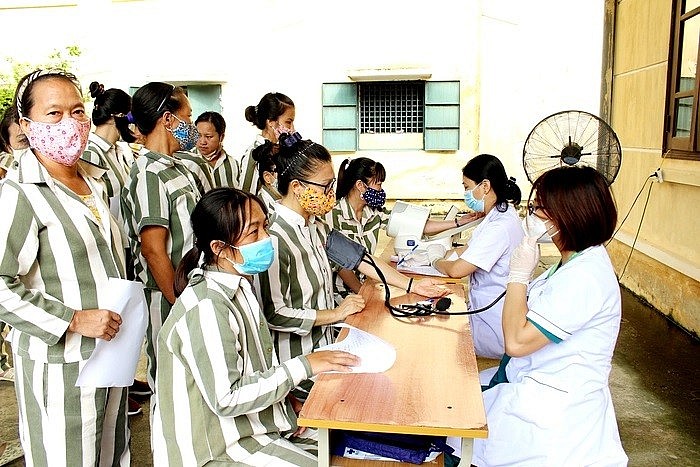 400 nữ phạm nhân được truyền thông kiến thức về chăm sóc sức khỏe sinh sản 400 nữ phạm nhân được truyền thông kiến thức về chăm sóc sức khỏe sinh sản