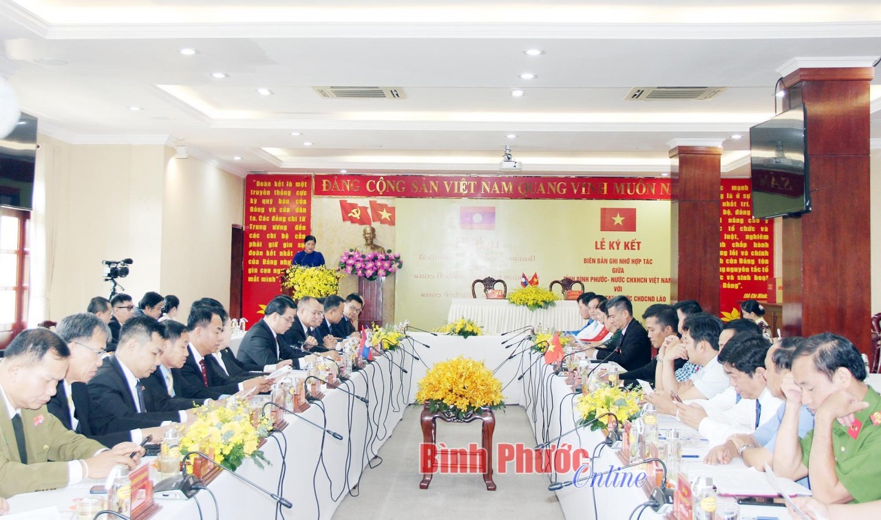 Quang cảnh buổi làm việc (Ảnh: Báo Bình Phước Online).