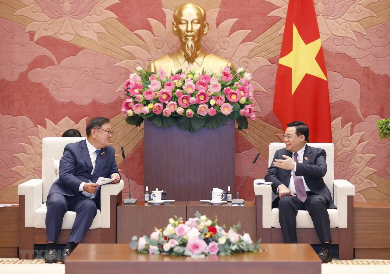 "Hàn Quốc là đối tác kinh tế quan trọng hàng đầu của Việt Nam" | Chính trị | Vietnam+ (VietnamPlus) "Hàn Quốc là đối tác kinh tế quan trọng hàng đầu của Việt Nam" | Chính trị | Vietnam+ (VietnamPlus)