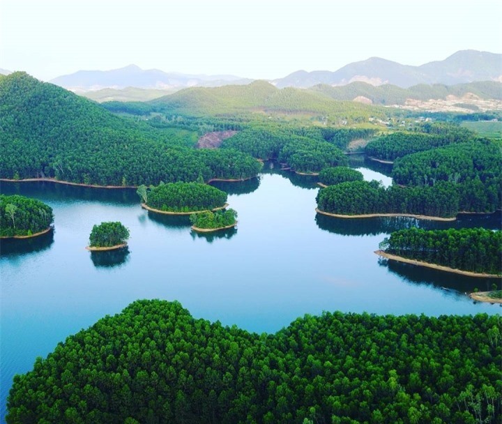 Hidden Gem In Da Nang: Hoa Trung Dreamy Floating Steppe Hidden Gem In Da Nang: Hoa Trung Dreamy Floating Steppe