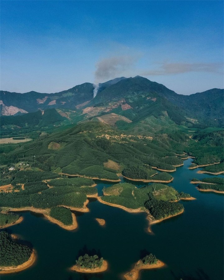 Hidden Gem In Da Nang: Hoa Trung Dreamy Floating Steppe Hidden Gem In Da Nang: Hoa Trung Dreamy Floating Steppe