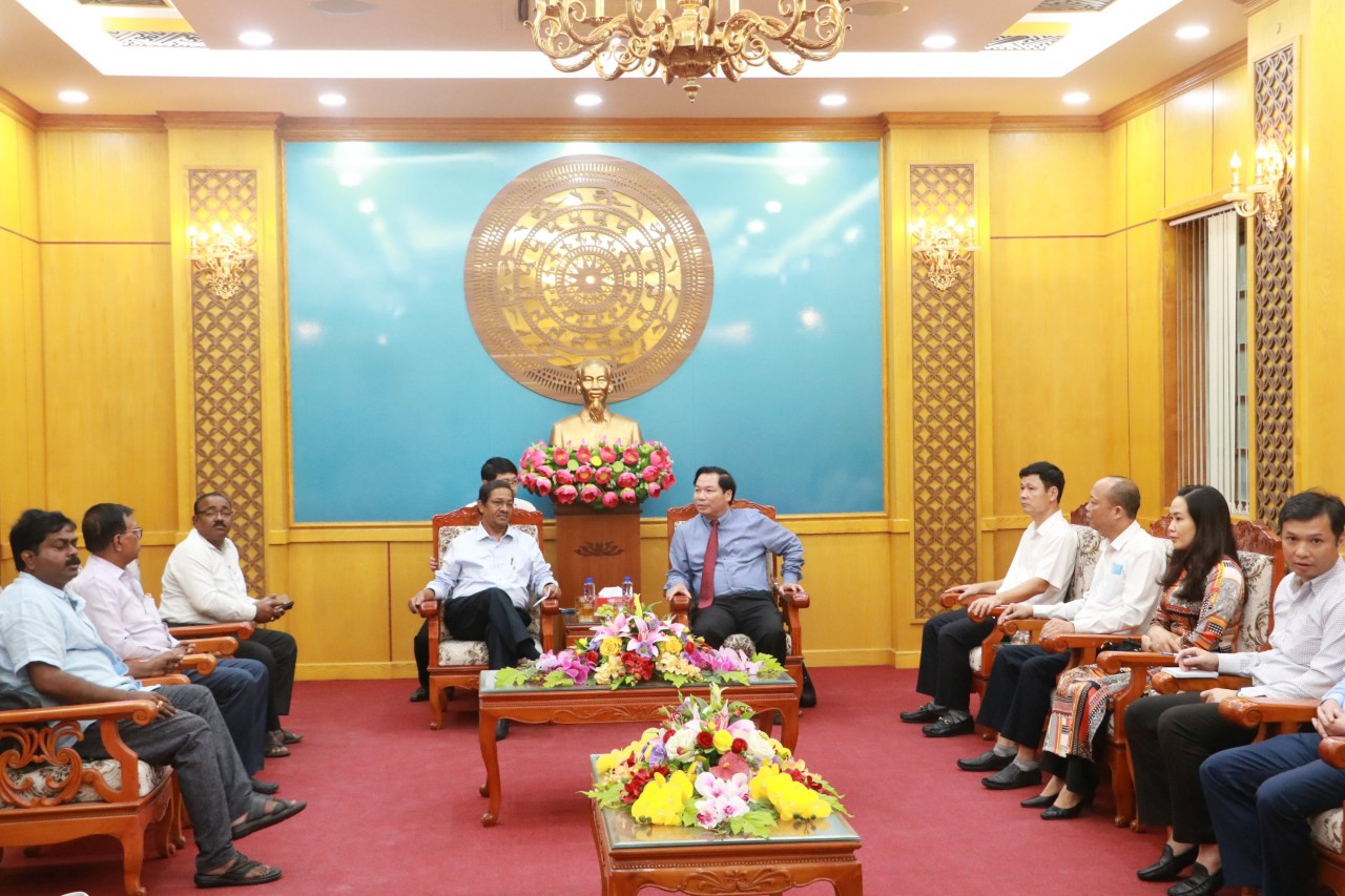 Lãnh đạo tỉnh tiếp xã giao Đoàn công tác Hội Hữu nghị và Hợp tác Văn hóa Ấn Độ thăm và làm việc tại Ninh Bình Lãnh đạo tỉnh tiếp xã giao Đoàn công tác Hội Hữu nghị và Hợp tác Văn hóa Ấn Độ thăm và làm việc tại Ninh Bình