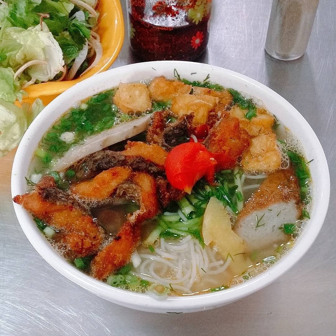 Tờ Bưu điện Hoa Nam ca ngợi 3 món ăn Việt Nam độc đáo Tờ Bưu điện Hoa Nam ca ngợi 3 món ăn Việt Nam độc đáo