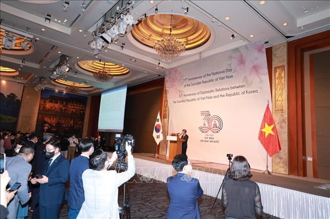 Việt Nam đóng vai trò quan trọng trong gắn kết Hàn Quốc với Đông Nam Á Việt Nam đóng vai trò quan trọng trong gắn kết Hàn Quốc với Đông Nam Á