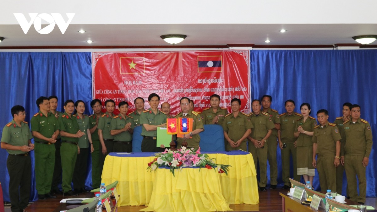 Công an Điện Biên và Công an các tỉnh Bắc Lào: Giúp bạn là tự giúp mình Công an Điện Biên và Công an các tỉnh Bắc Lào: Giúp bạn là tự giúp mình