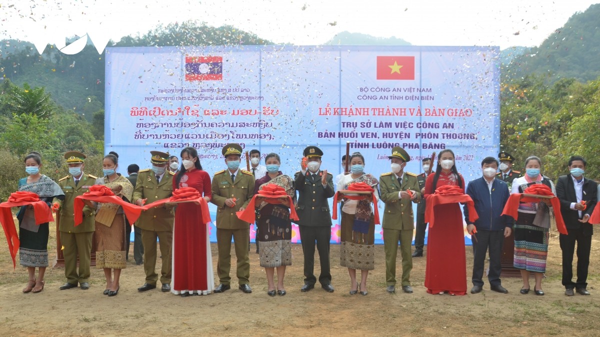 Công an Điện Biên và Công an các tỉnh Bắc Lào: Giúp bạn là tự giúp mình Công an Điện Biên và Công an các tỉnh Bắc Lào: Giúp bạn là tự giúp mình
