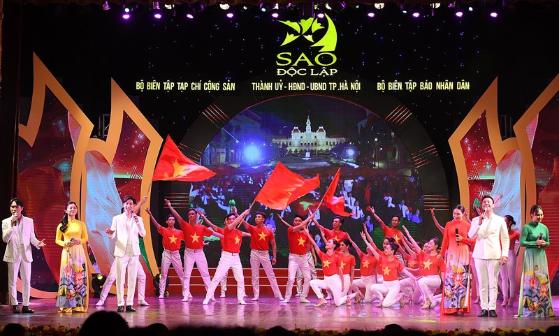 “Sao Độc lập” - Tôn vinh những giá trị trường tồn, bất diệt của dân tộc “Sao Độc lập” - Tôn vinh những giá trị trường tồn, bất diệt của dân tộc