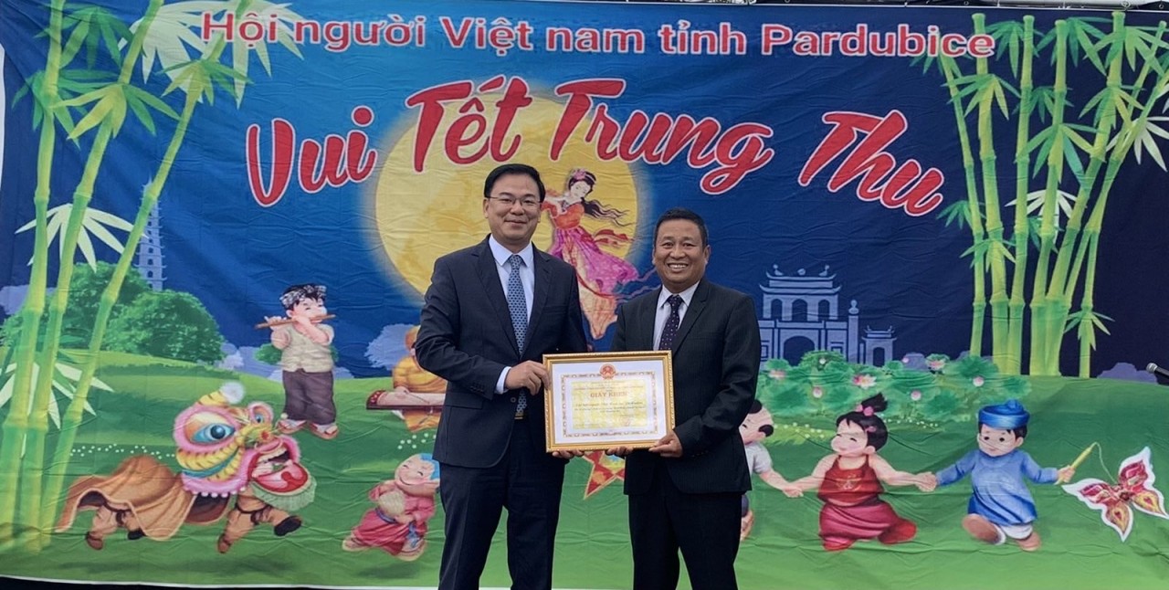 Cộng đồng người Việt tại Pardubice, Séc vui đón tết Trung thu Cộng đồng người Việt tại Pardubice, Séc vui đón tết Trung thu