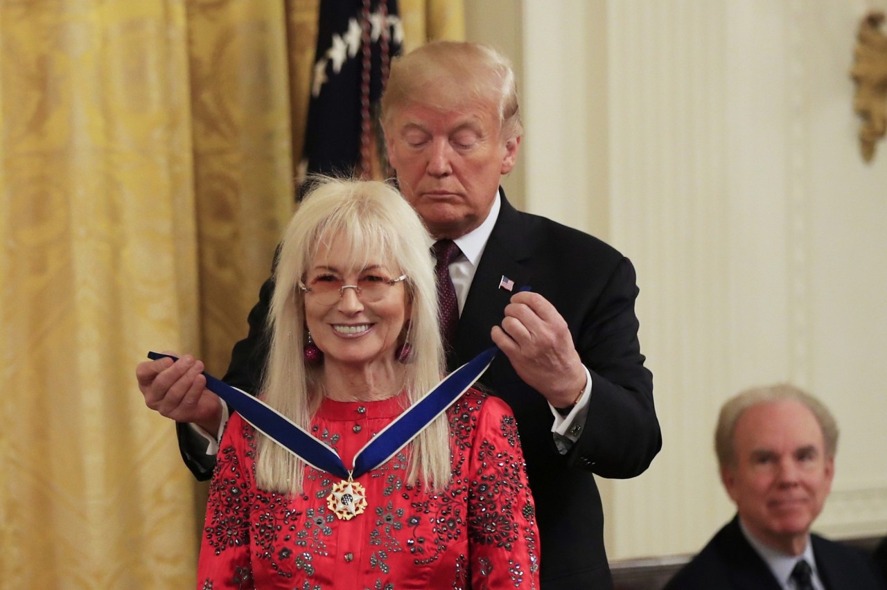 Bà Miriam Adelson và cựu Tổng thống Mỹ Donald Trump Bà Miriam Adelson và cựu Tổng thống Mỹ Donald Trump