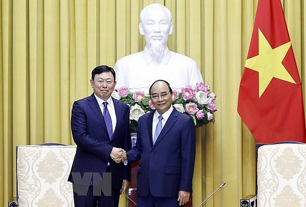 Chủ tịch nước Nguyễn Xuân Phúc tiếp Chủ tịch Tập đoàn Lotte | Chính trị | Vietnam+ (VietnamPlus) Chủ tịch nước Nguyễn Xuân Phúc tiếp Chủ tịch Tập đoàn Lotte | Chính trị | Vietnam+ (VietnamPlus)