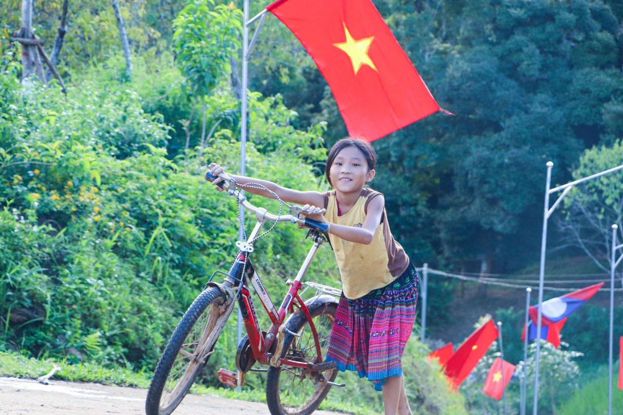 Vẻ đẹp đơn sơ bản Lao Khô - nơi ghi dấu tình hữu nghị Việt Lào