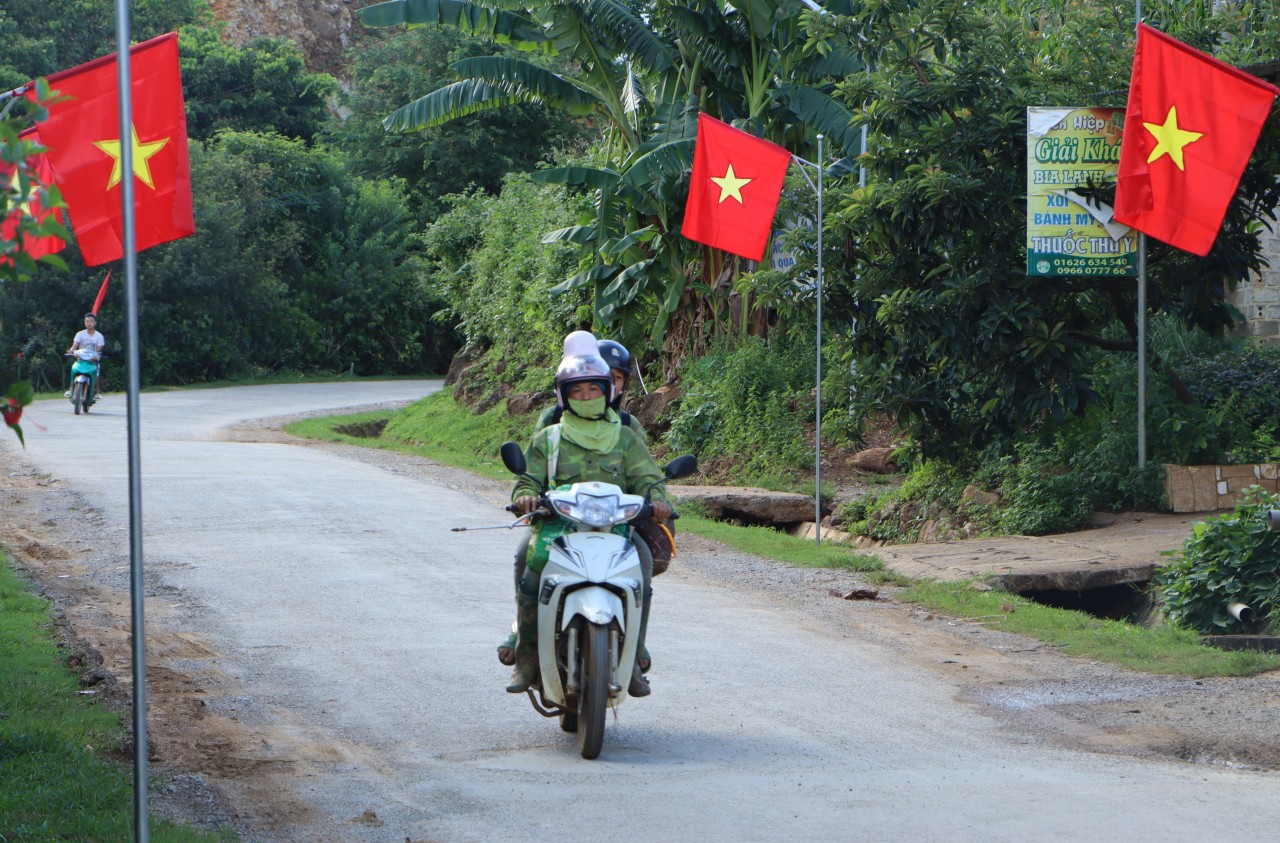 Vẻ đẹp đơn sơ bản Lao Khô - nơi ghi dấu tình hữu nghị Việt Lào