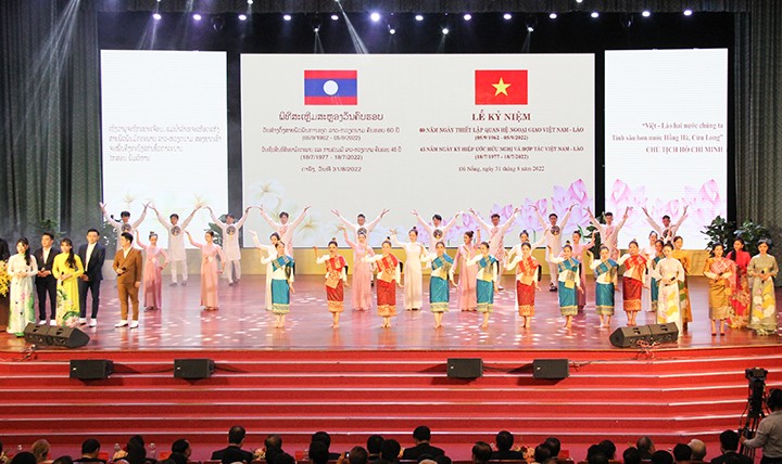 Đà Nẵng tổ chức kỷ niệm 60 năm Ngày thiết lập quan hệ ngoại giao Việt Nam - Lào Đà Nẵng tổ chức kỷ niệm 60 năm Ngày thiết lập quan hệ ngoại giao Việt Nam - Lào