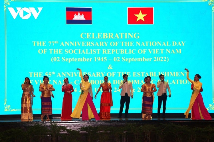 Đại sứ quán Việt Nam tại Campuchia kỷ niệm Quốc khánh 2/9 Đại sứ quán Việt Nam tại Campuchia kỷ niệm Quốc khánh 2/9